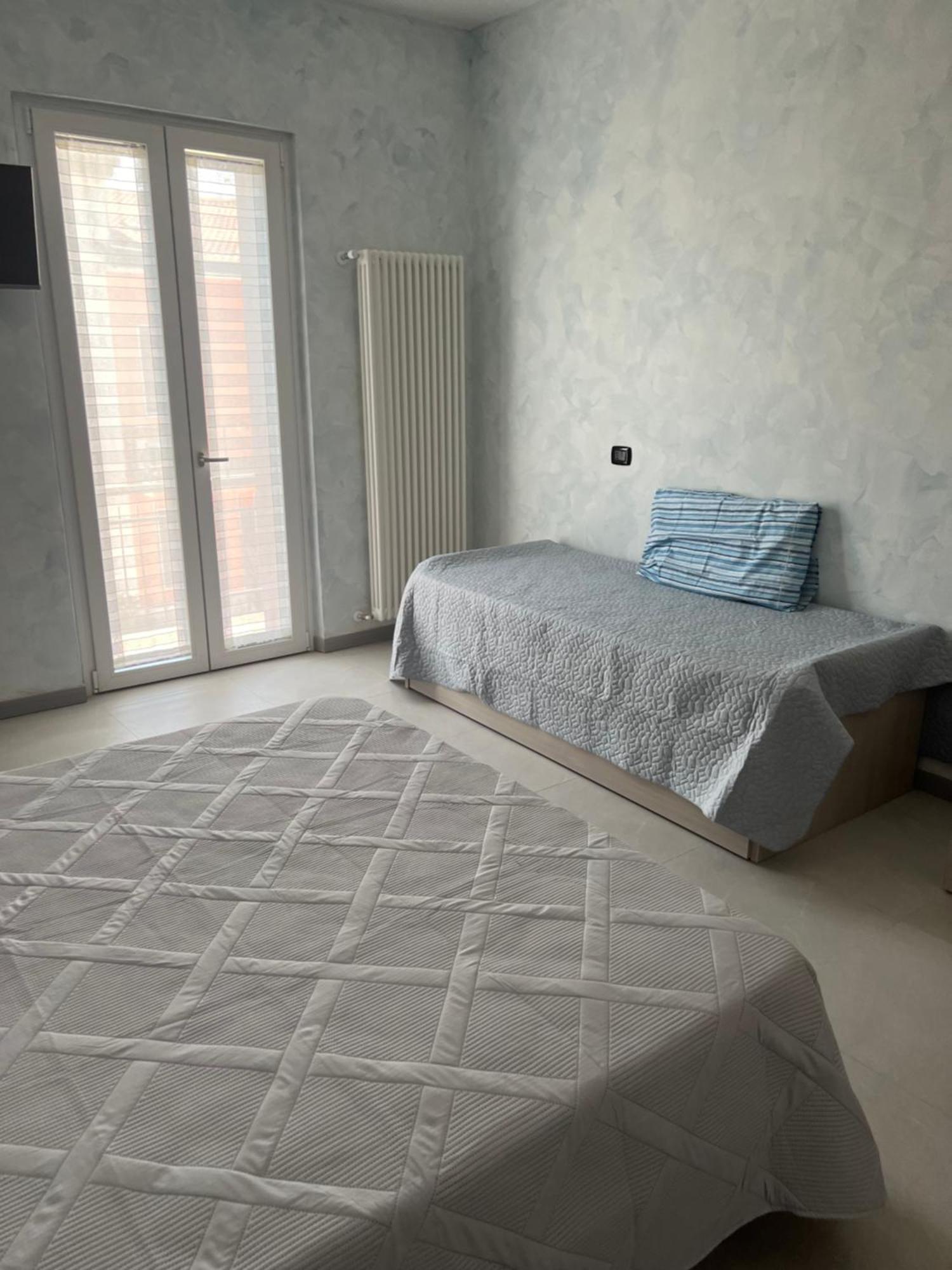 Casa Caselle Appartament Indipende 100Mq 2 Stanze 2 Bagni E Cucina Buitenkant foto